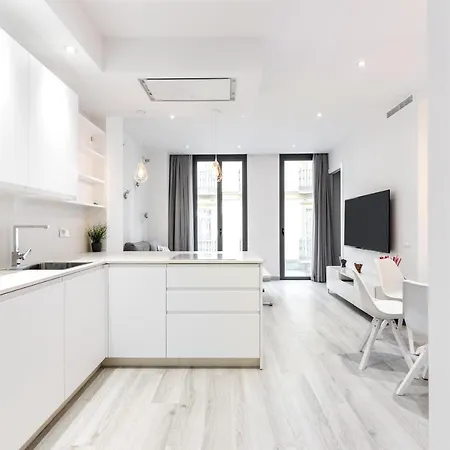 Minty - Bright La Merced Apartment
